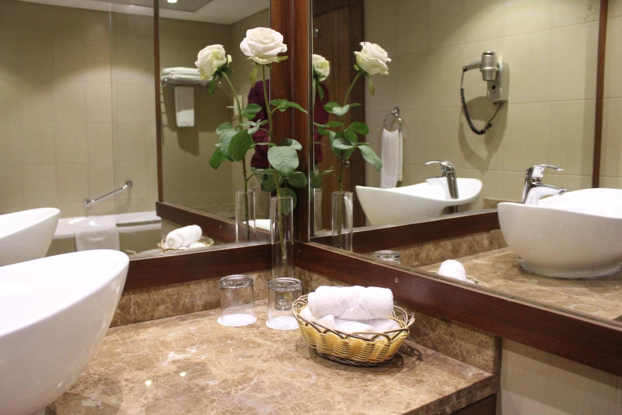 Al Khaleej Palace Deira Hotel Dubai Esterno foto